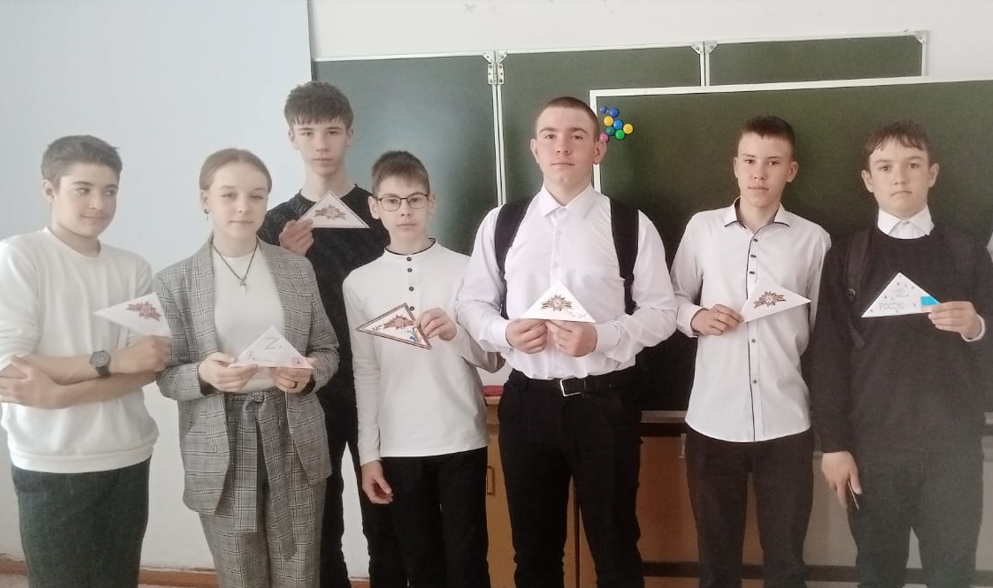 Учащиеся Корболихинской школы - участники Всероссийской акции «Письмо солдату».